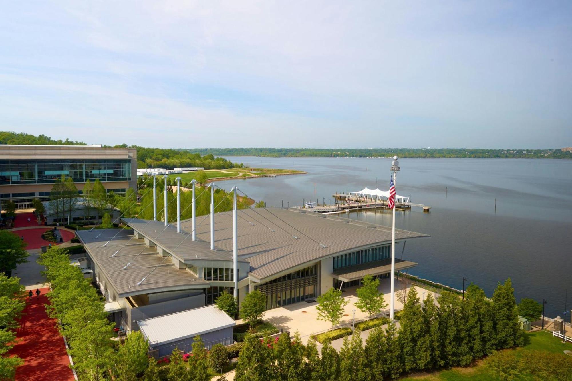Residence Inn By Marriott National Harbor Washington, D.C. Area Экстерьер фото