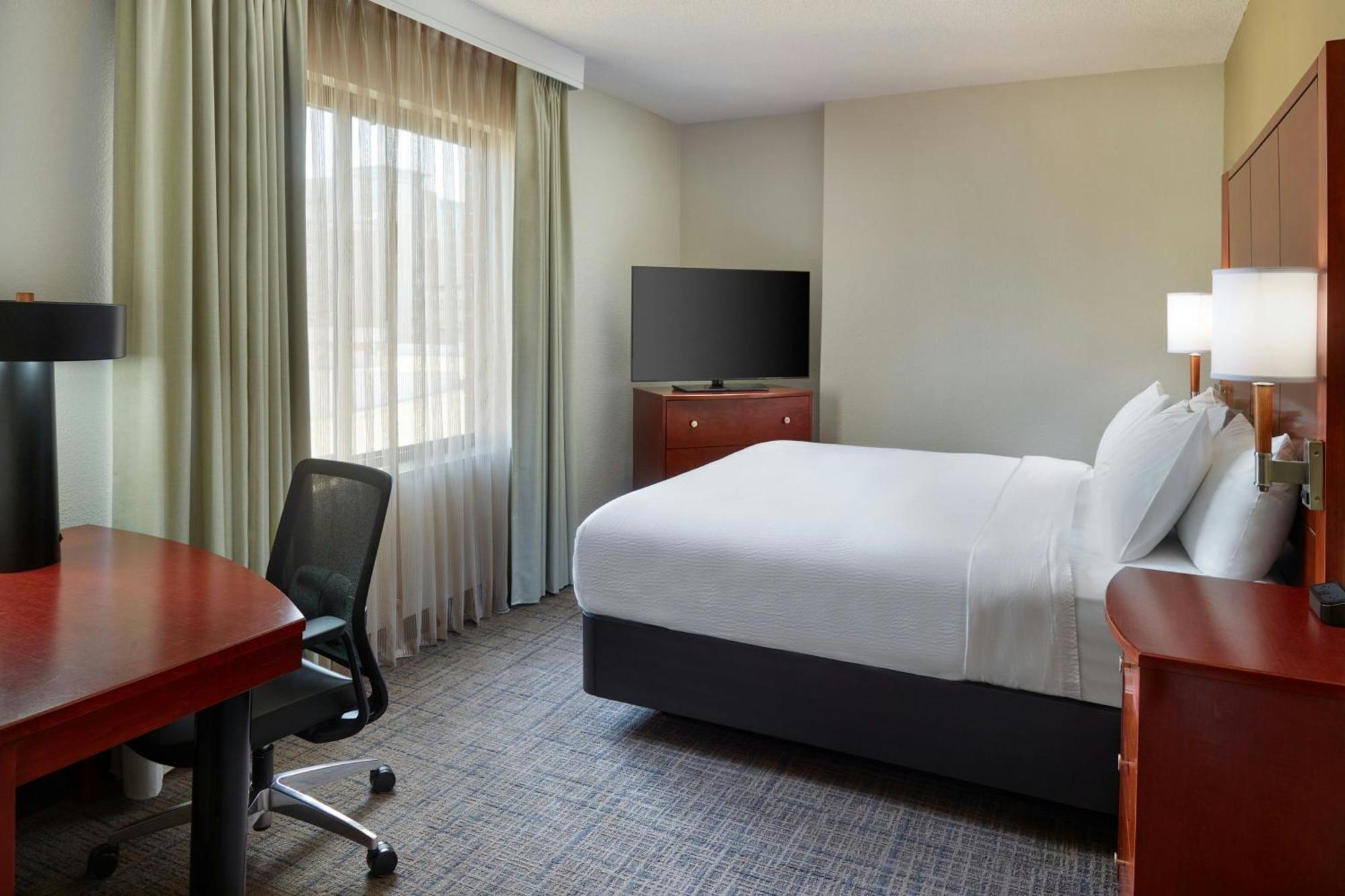 Residence Inn By Marriott National Harbor Washington, D.C. Area Экстерьер фото