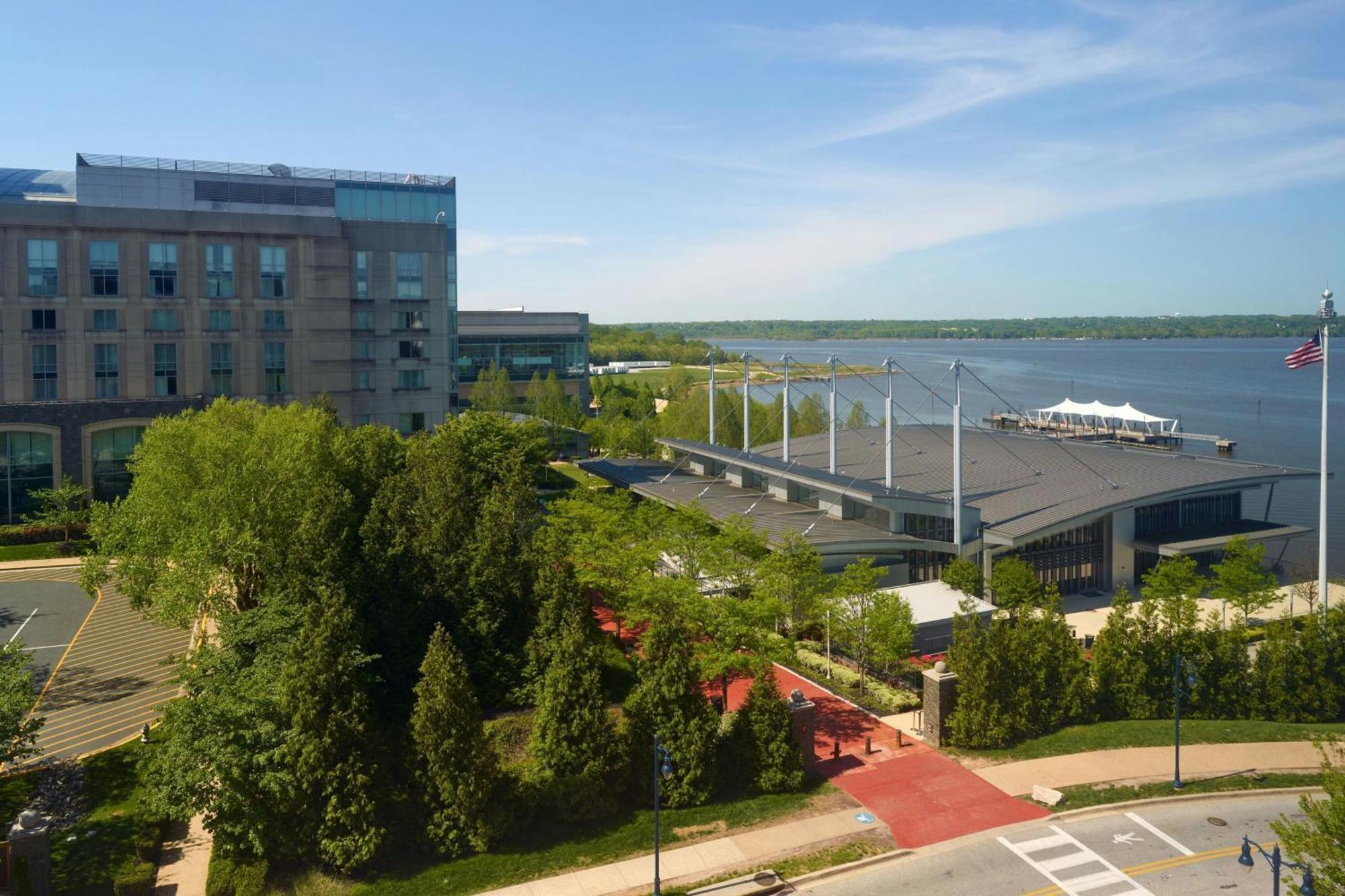 Residence Inn By Marriott National Harbor Washington, D.C. Area Экстерьер фото